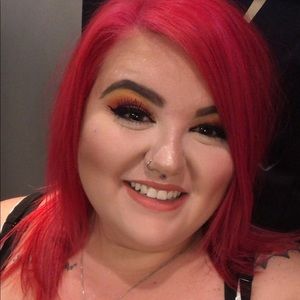 Meet your Posher, Savannah